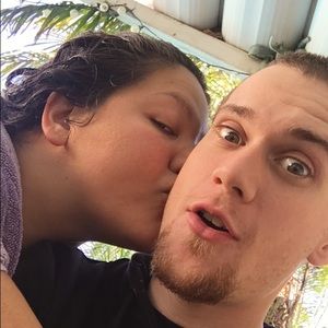 Meet your Posher, Cole